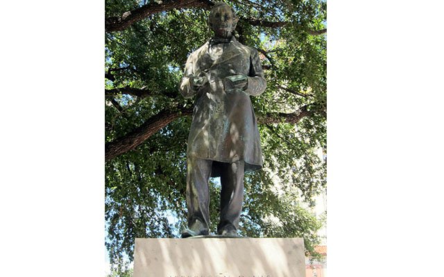 Jefferson Davis’s statue to be shifted