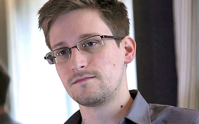 Guess who's on Twitter? : Edward Snowden