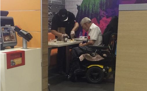 Mcdonalds Cashiers Caring Gesture Goes Viral 9327