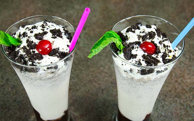 Yummy Oreo Milkshake!-OneWorldNews