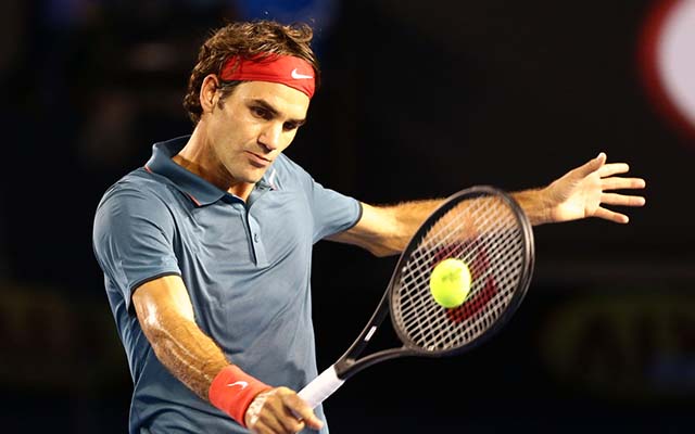 Federer struggle hard to defeat Nishikori at ATP World Tour Finals