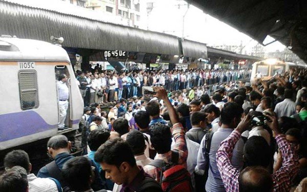 Protest at the Mumbai's Badlapur station