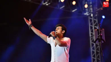 Sonu Nigam's Grace Under Pressure Continues Singing Despite Stage Intrusion