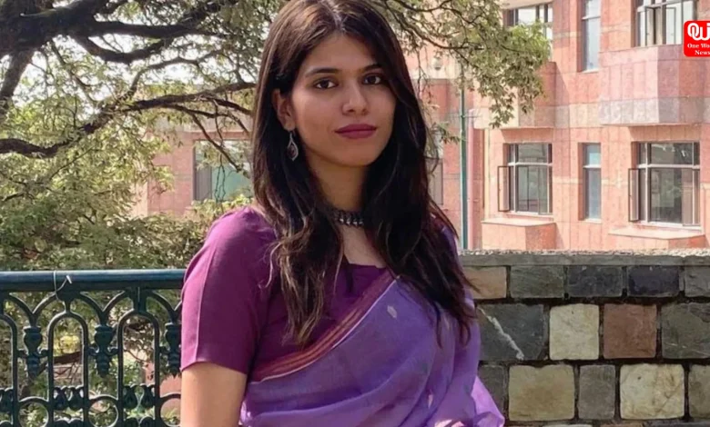 Chandrajyoti Singh India's Youngest Female IAS Officer Who Aced UPSC on Her First Attempt at Just 22