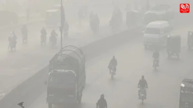 Delhi air quality reaches hazardous levels, surpasses Lahore as most polluted city (1)