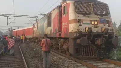 Secundrabad- Shalimar Express Derails