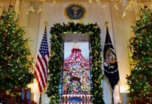 White House Shines Bright with 'Peace and Light' Holiday Decorations