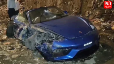 Porsche Crashes, Racing BMW On Mumbai Highway