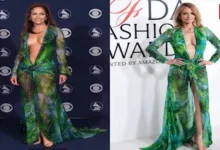 Amber Valletta, Jennifer Lopez, Versace Jungle Dress, CFDA Awards